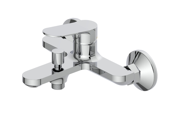 Banheira de banho Mixer Garrafa de alavanca única Banho montado na parede Banheira de banho Mixer de chuveiro montado na superfície Chrome 1/2 inch Showe