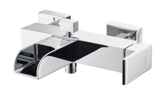 Torneiras de banho com cascata de luz LED montadas na parede com uma mão quente e fria